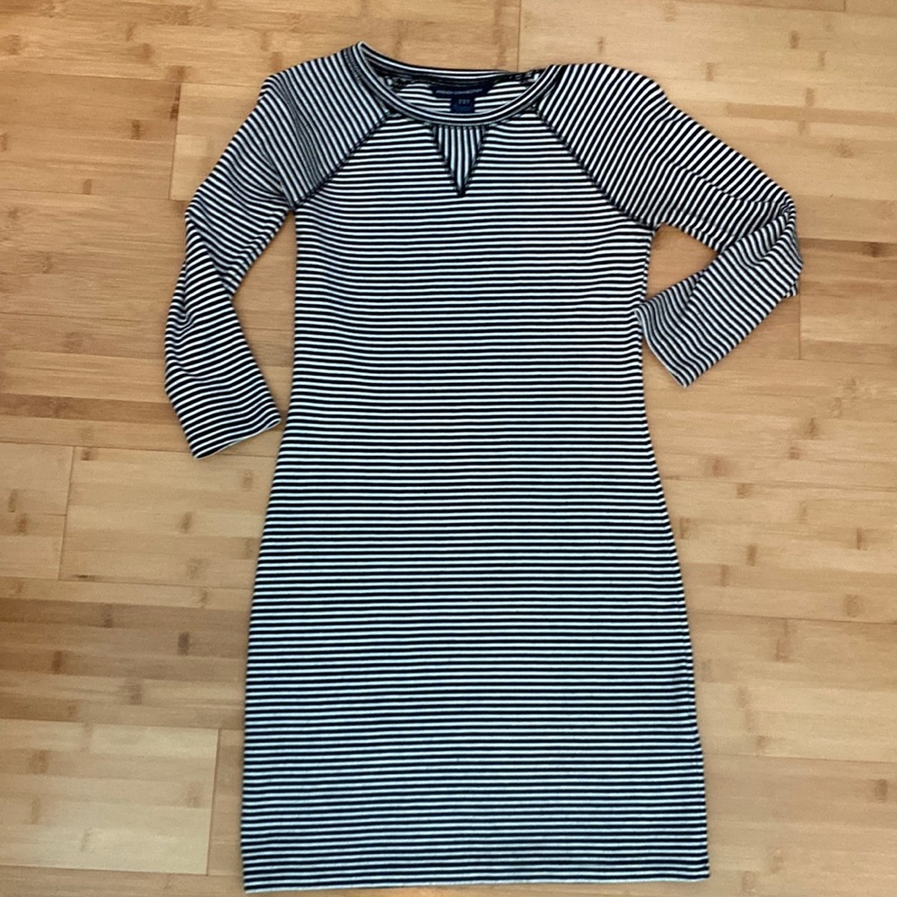 French Connection Size 4 black & white stripe maxi dress with long sleeves